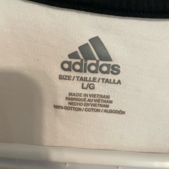 Adidas tshirt - Picture 5 of 8